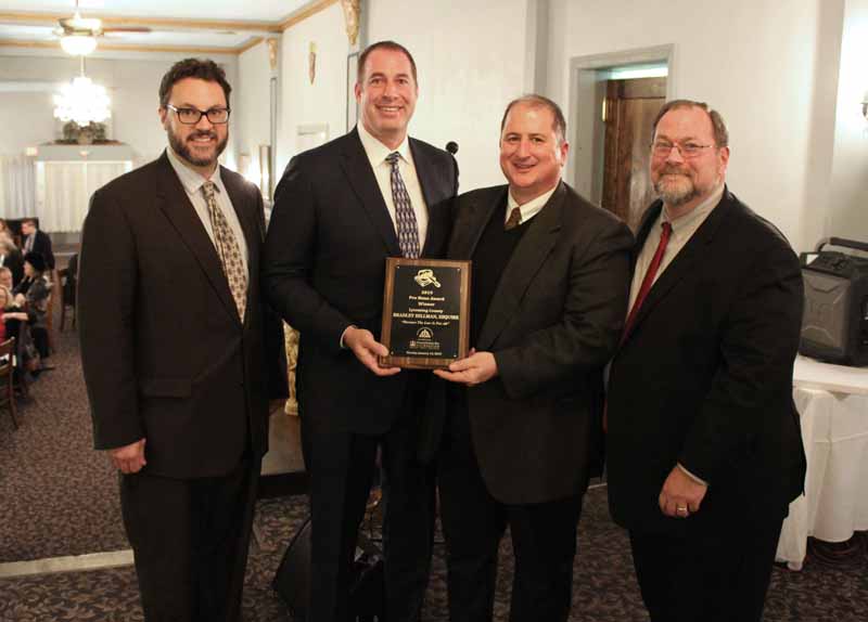 PBA pro bono award given to Brad hillman